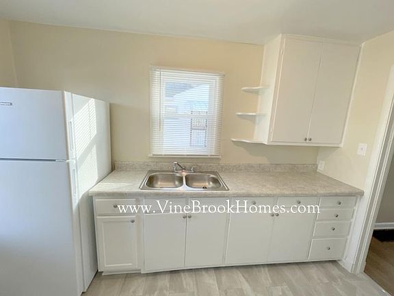 4th image of 4106 Fletcher Ave