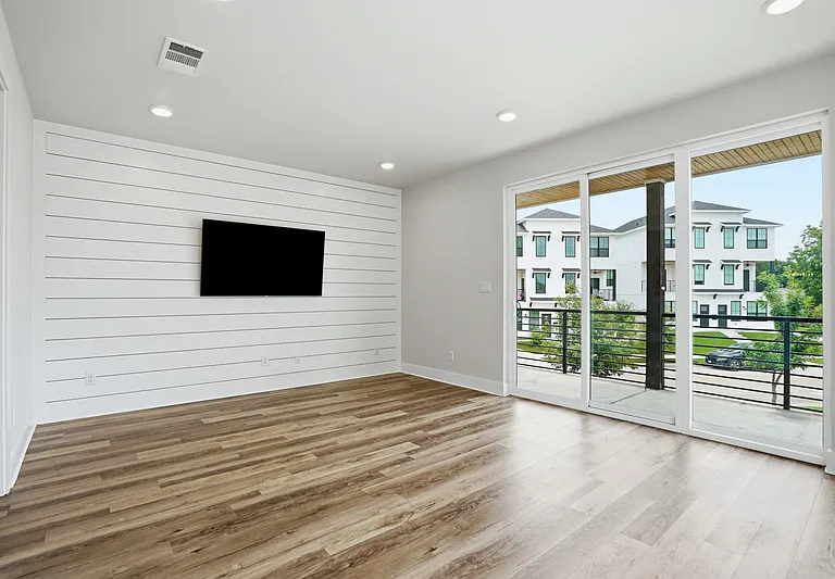 3221 Forest Park Blvd #1 — Photo 20