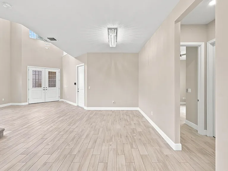 5608 Macoon Way — Photo 21