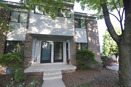 1st image of 2888 Lincolnshire Ln SE