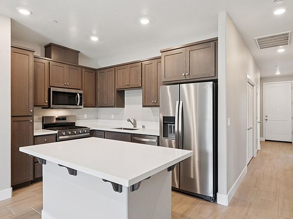 5th image of 343 Moon River Pl #10-2
