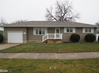 1120 Nancy Ln, Webster City, IA 50595