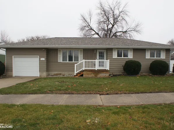 1120 Nancy Ln, Webster City, IA 50595