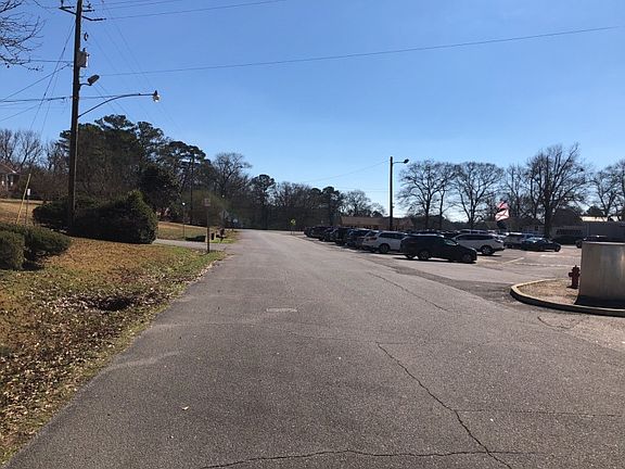 4th image of 2505 34th Ave