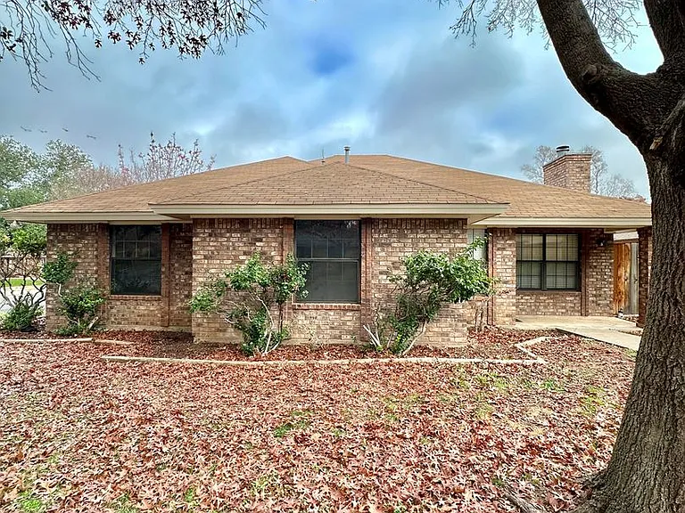 3546 Cedar Ridge Ln — Photo 2