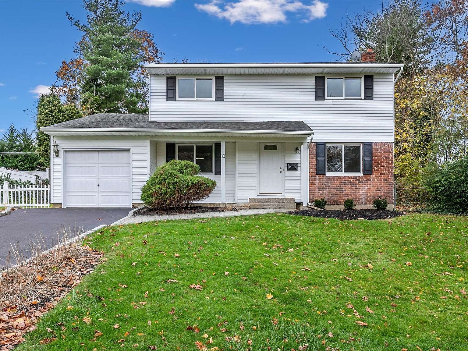 10 Shelton Court, Commack, NY 11725 Zillow