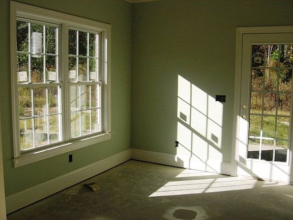 Breakfast out to Screen Porch