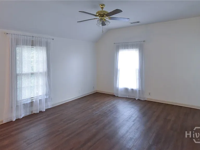 302 E Jefferson St #2 — Photo 12