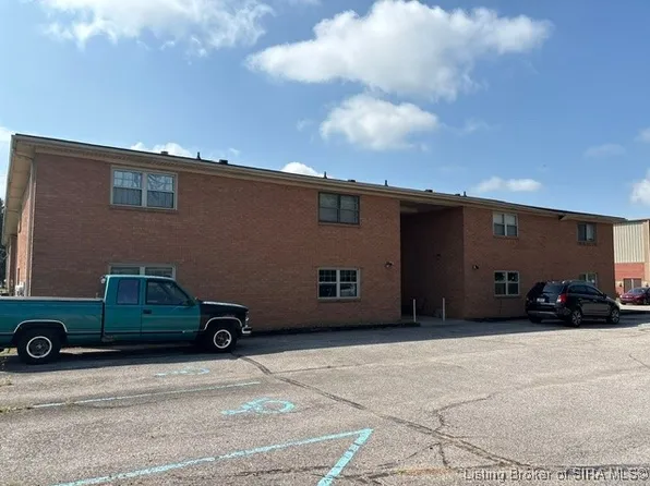 225 Ettels Lane #40, Clarksville, IN 47129