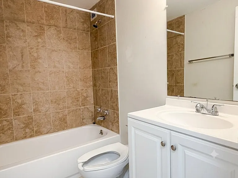 2800 N Flagler Dr #211 — Photo 13