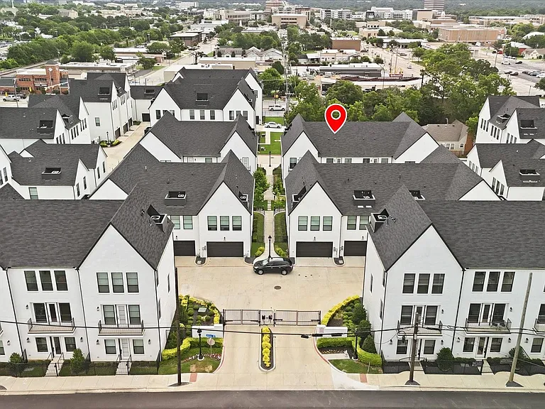 Gated Community. Interior location does not front or side to busy streets.