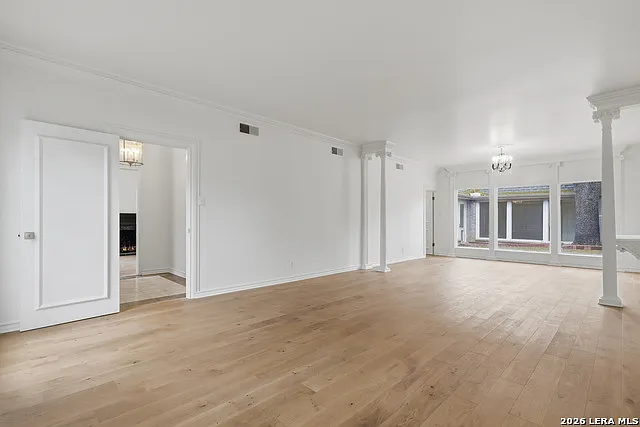 484 E Olmos Dr — Photo 6