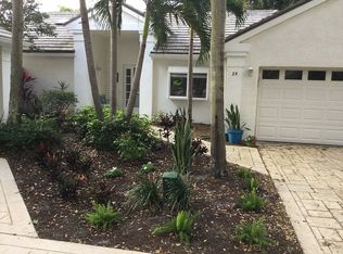 25 Admirals Ct, Palm Beach Gardens, FL 33418