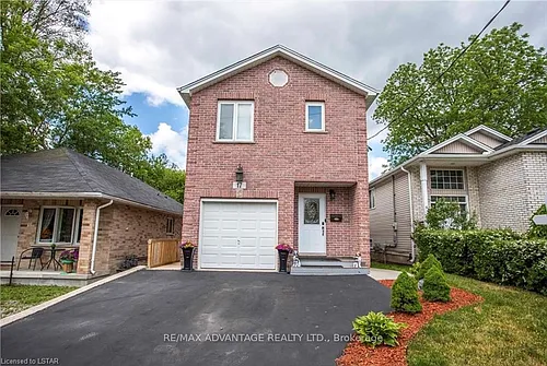 17 Sterling St #UPPER Photo 1