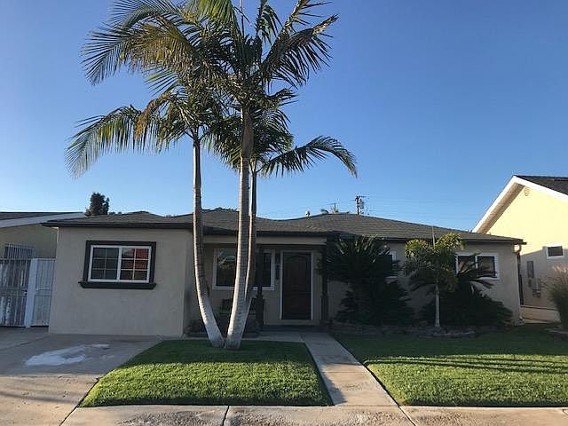 Driveway parking for 1 car