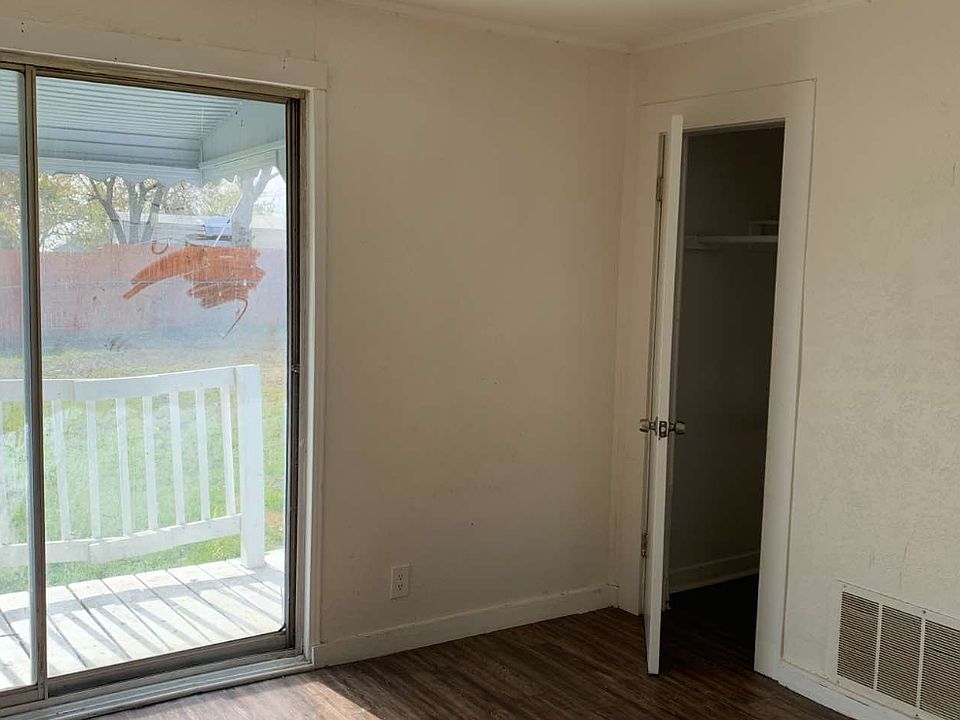 504 E Bonham St, Tom Bean, TX 75489 Zillow