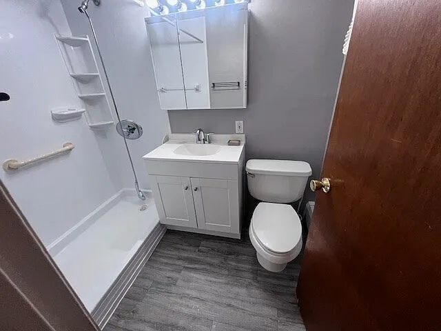 2 bed, 825 sqft, $2,200 — Photo 4