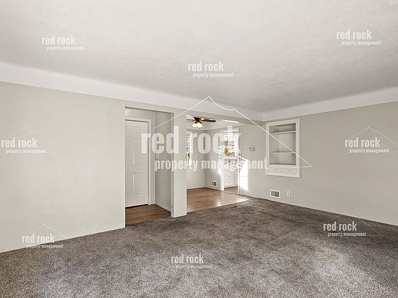5th image of 107 N Farr Rd