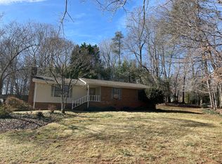 4709 Cedarline Dr, Greensboro, NC 27409