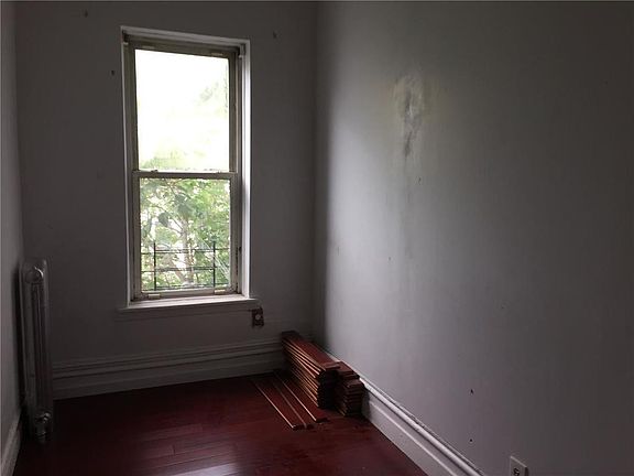 2nd image of 25 W 126th St APT 7