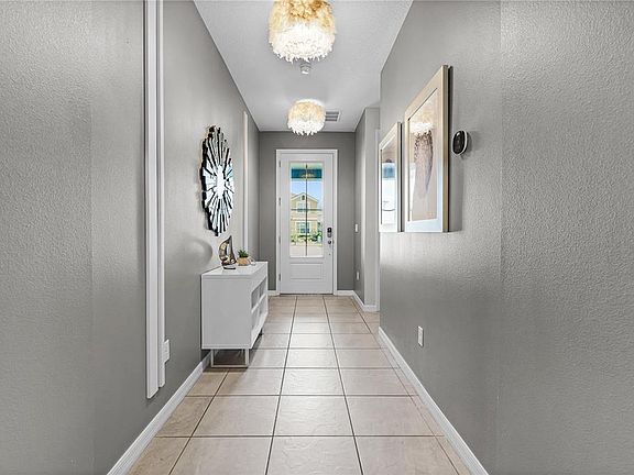 3rd image of 8915 TROPICAL HAVEN COURT