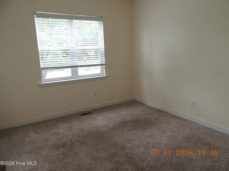 212 Branchwood Dr — Photo 5