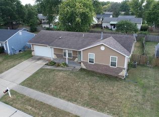 1354 Manuka Dr, O'Fallon, MO