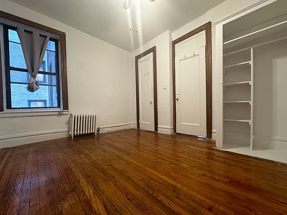 4th image of 414 W 121st St APT 38