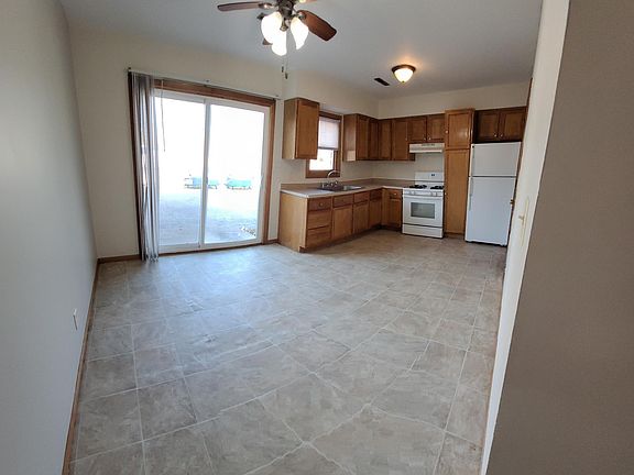 3rd image of 1556 E 34th Ave #1556