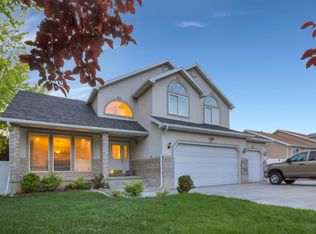 10988 S Chapada Way, Sandy, UT 84094