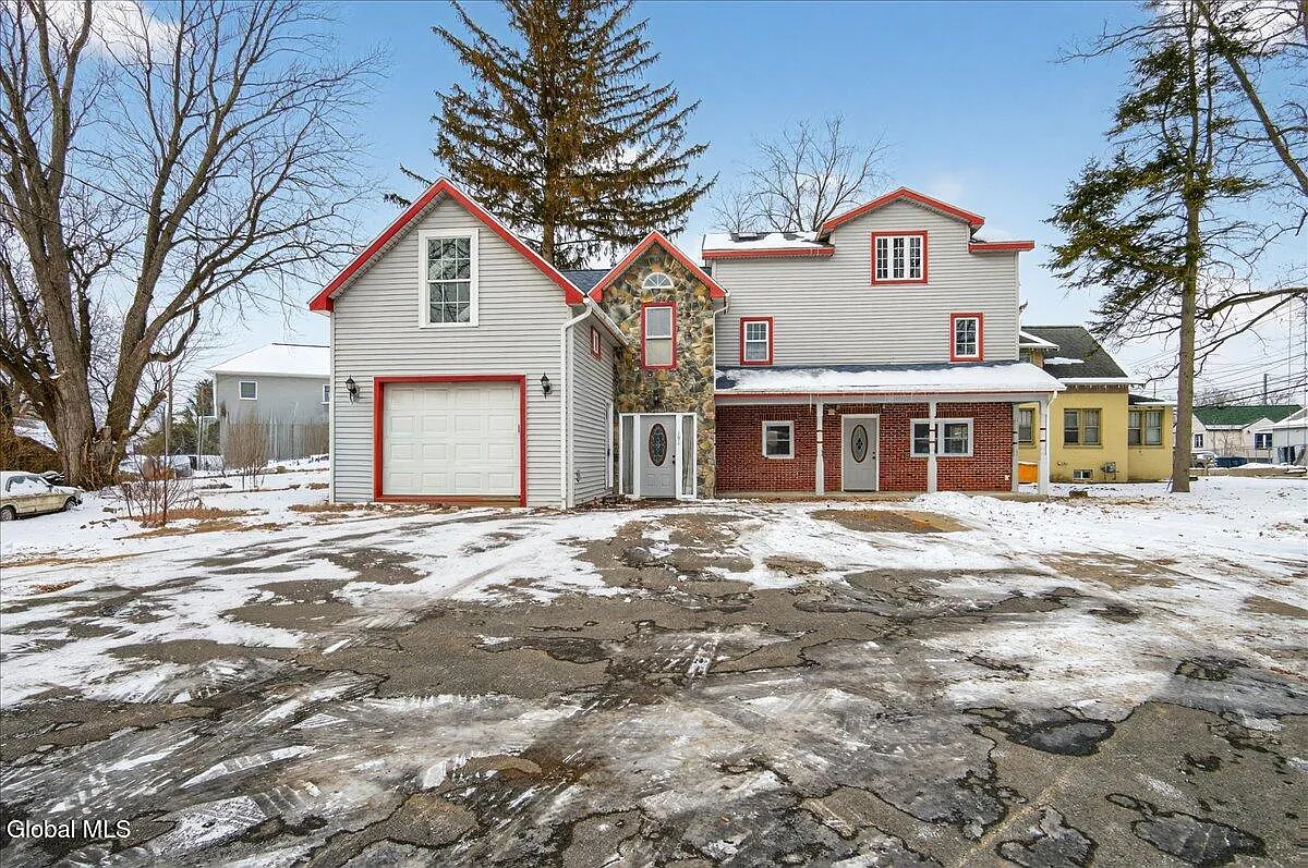 191 Fillmore Avenue photo 1