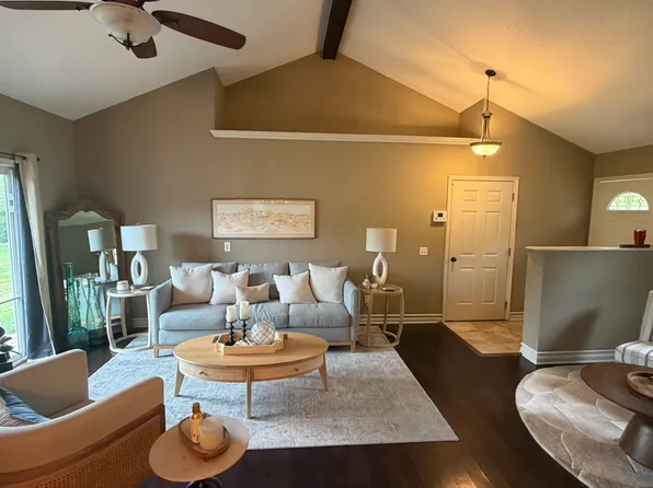 109 T St, Lake Lotawana, MO 64086