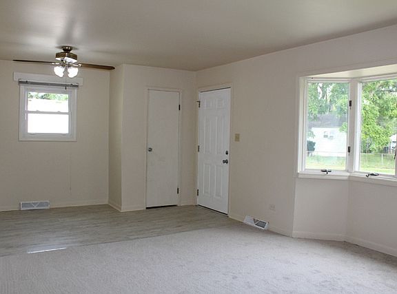 5th image of 2700 Yeoman St