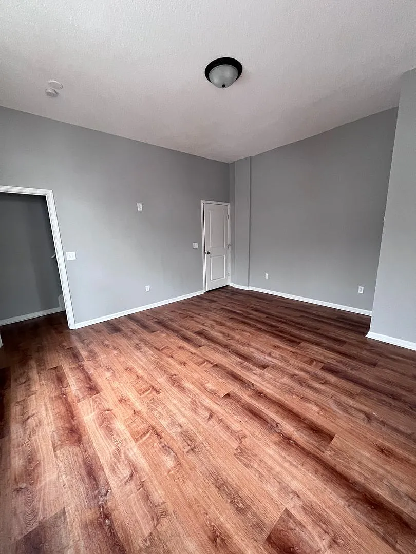 1029 S 15th Street — Photo 2