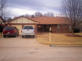9625 Willow Wind Dr, Midwest City, OK 73130