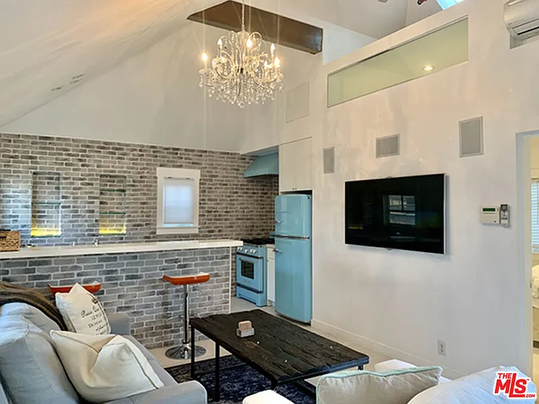 44 Sunset Ave — Photo 13
