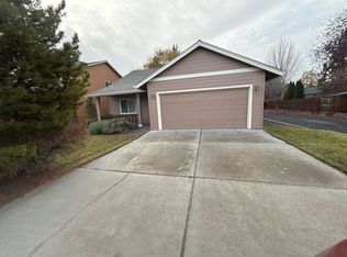 21183 Copperfield Ave, Bend, OR 97702