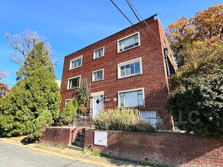 8805 Plymouth St #5 — Photo 43