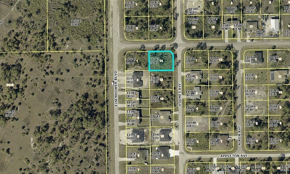 2nd image of 814 Holmes Ave