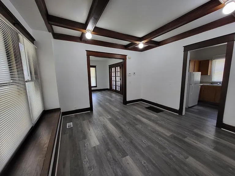 523 W Maple Ave #1A — Photo 7