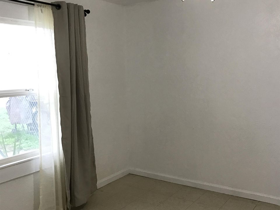 1st image of 9862 Vidaurri Ln