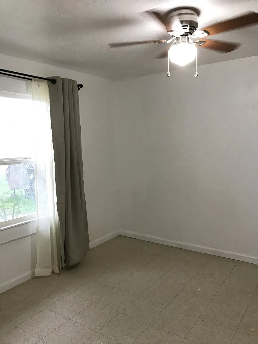 9862 Vidaurri Ln photo 1
