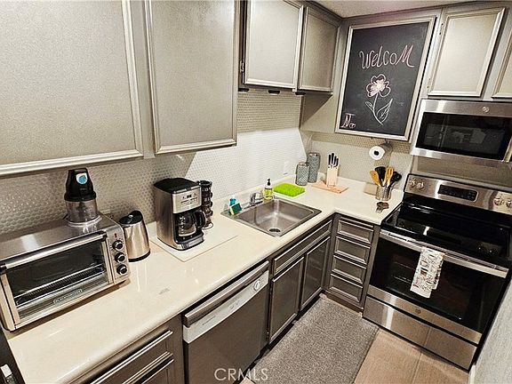 5th image of 2825 N Los Felices Rd Unit 213