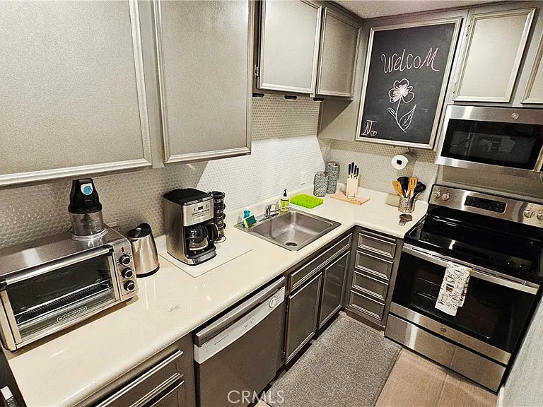 2825 N Los Felices Rd #213 — Photo 5