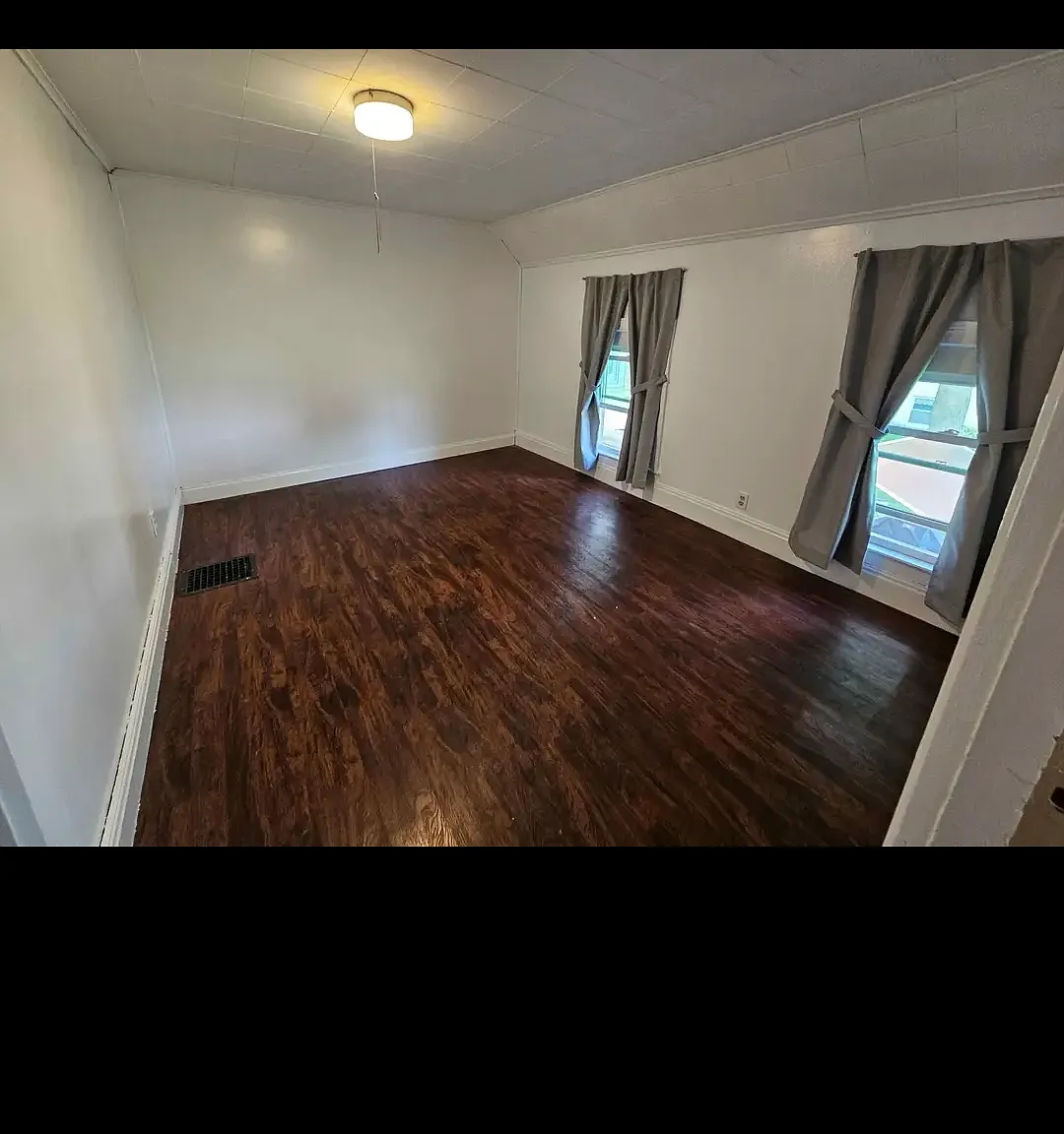 20 W Buffalo St — Photo 3