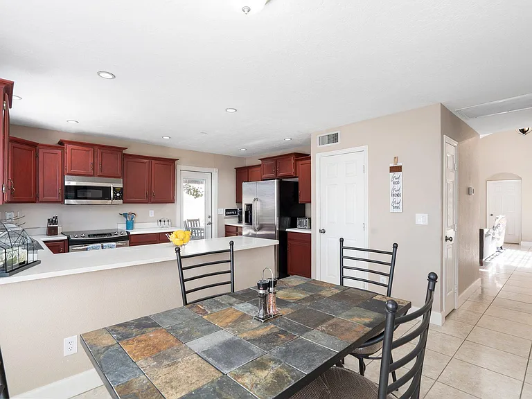 16023 N 58th Way — Photo 7