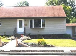 1519 Crestwood Rd, Bethlehem, PA 18018