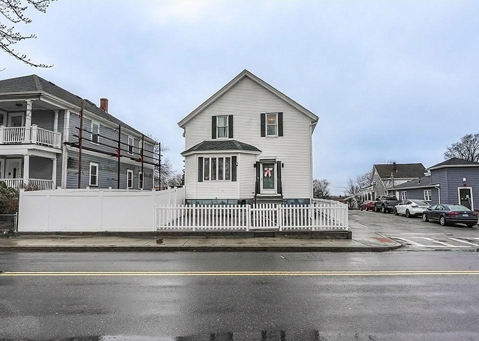 1st image of 529 Stafford Rd