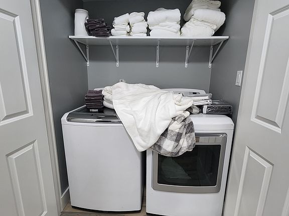 5th image of 2928 W Winterberry Ct