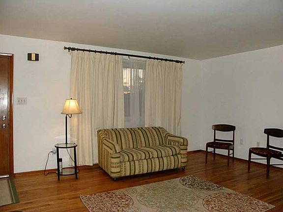 2nd image of 2918 Kennedy Heights Dr